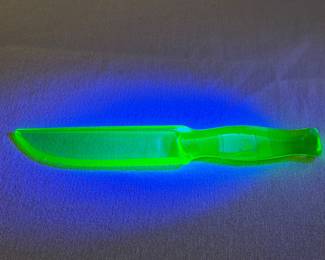 Uranium vaseline glass knife