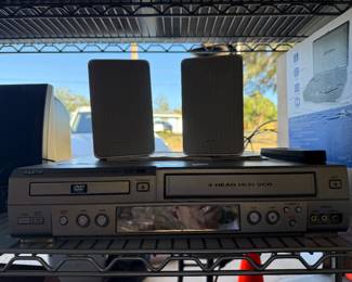 Sanyo DVD/VHS player