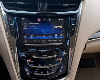 We will sell the vehicle to the highest bidder assuming reserve is met. Reserve is not disclosed. If you'd like to place a bid, please text Rashel, at 205-567-5211. 