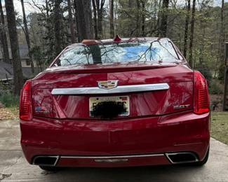 We will sell the vehicle to the highest bidder assuming reserve is met. Reserve is not disclosed. If you'd like to place a bid, please text Rashel, at 205-567-5211. 