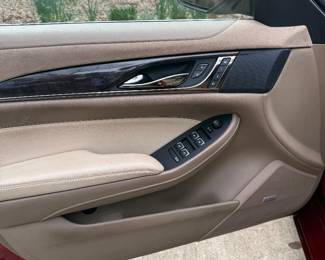 We will sell the vehicle to the highest bidder assuming reserve is met. Reserve is not disclosed. If you'd like to place a bid, please text Rashel, at 205-567-5211. 