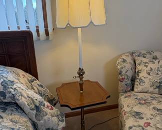 Vintage Stiffel Brass  Wood Floor Lamp with Table third image