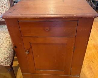Small cabinet 