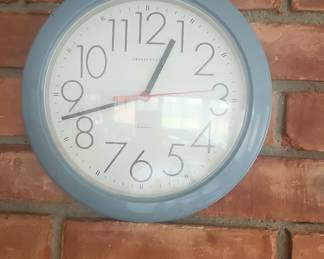 Spartus "Clarity" Quartz Wall Clock