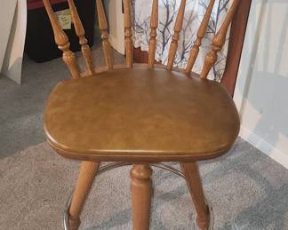 Maple Spindle Back Swivel Counter Height Stool (qty. 3)