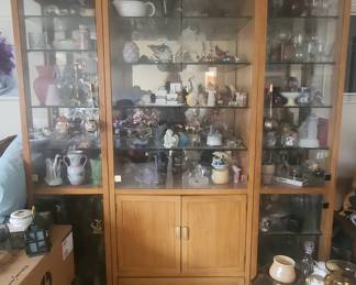 Thomasville Lighted Display Cabinet with Glass Shelving