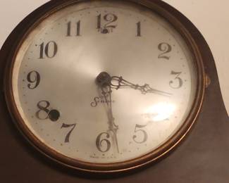 Sessions Dundee Mantle Clock