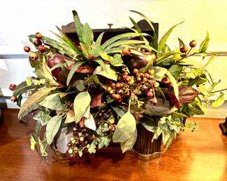 Custom greenery and berries