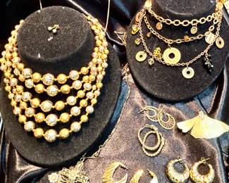 Large selection of fashion jewelry