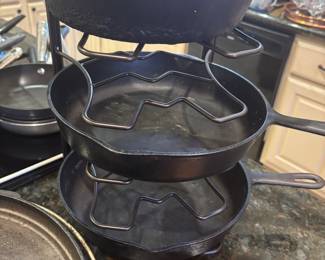 Name brand cast iron skillets