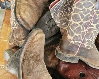 Loaded+++: Boat+ Jeep+ Tools+ Lumber+ Shed