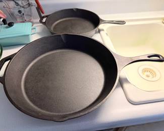 Lodge Cast Iron Frying Pans New