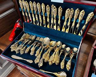 16-serving FB Rogers gold plated silverware. Perfect condition.
