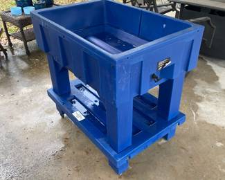 Party drink cart, heavy duty, great condition - needs a little cleaning