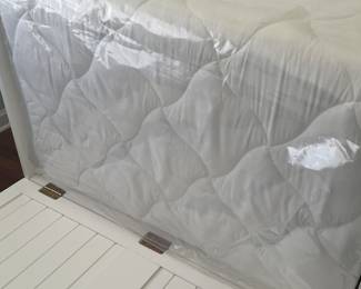 Pair of twin size Murphy beds