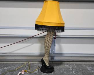 LIFESIZE Leg Lamp Replica Lot 80