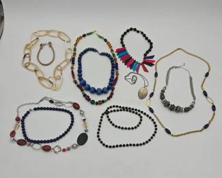 Costume Jewelry Lot 40