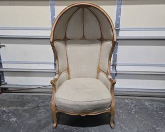 Safavieh Balloon Chair Lot 74