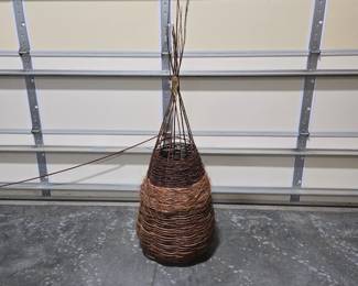 Large Woven Decor Lot 71