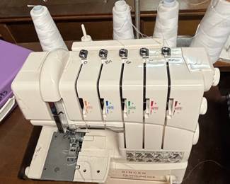 Singer QuantumLock TDC Serger Sewing Machine third image