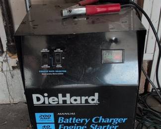 DieHard Amp Manual Battery Charger and Engine Starter second image