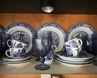 Blue Willow Teacup and Saucer Set