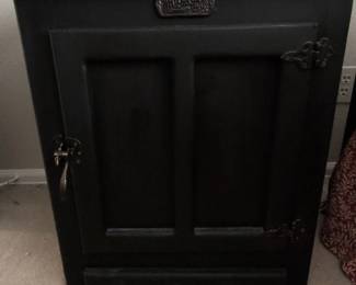 White Clad Ice Box