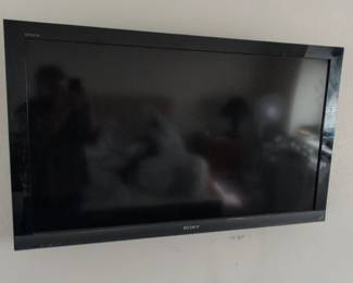 Sony BRAVIA KDLEX Inch p LCD HDTV