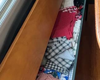 Richardson Brothers Oak Dining Set with Hutch and Bench third image