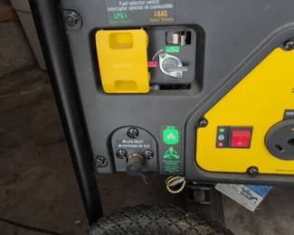 Champion Watt Dual Fuel Portable Generator second image