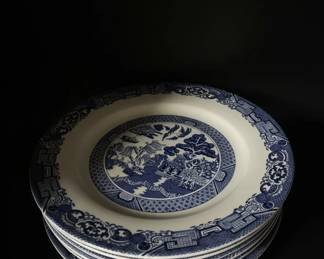 Royal China Blue Willow Dinner Plates