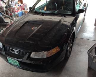 Ford Mustang th Anniversary Convertible fourth image