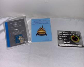 Disney pins