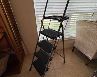 Step ladder