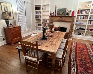Awesome farm table 