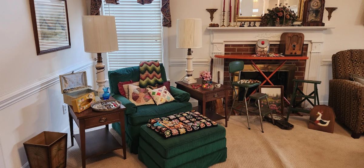 Beautiful Mid-century Collection 