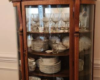 Curved front glass Curio