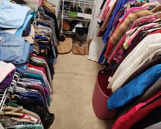 Vibrant Vintage Womens Clothing