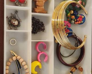 Vintage Costume Jewelry 