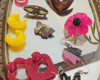 Vintage Costume Jewelry 