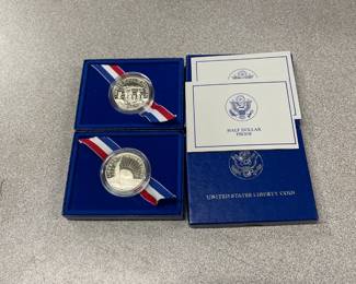 Statue of Liberty commemorative of half dollars