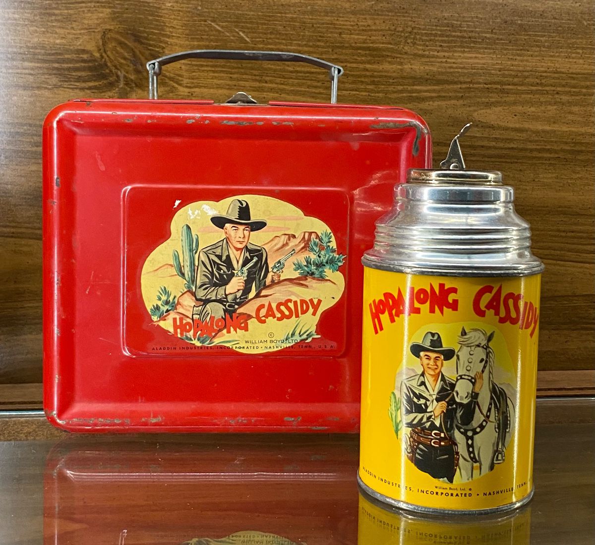 Original vintage Hopalong Cassidy lunch box with scallop decal & original thermos w/cork stopper & lid (not pictured)
