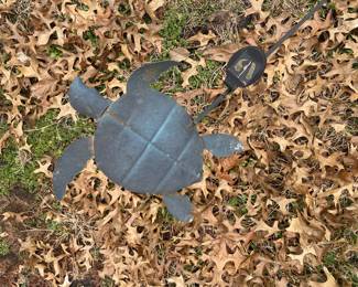 Metal turtle