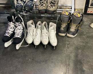 Snowboard boots, Hockey skates, Ice skates
