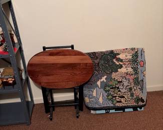 Snack tables rug art