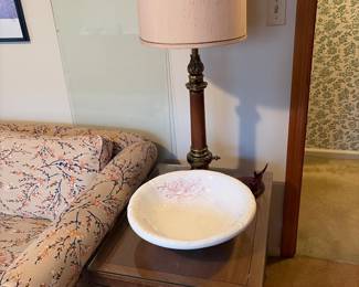 End table, Vintage Wash bowl and brass and wool lamp 
