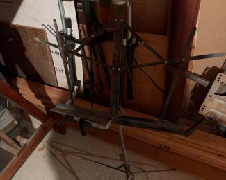 Music stand 