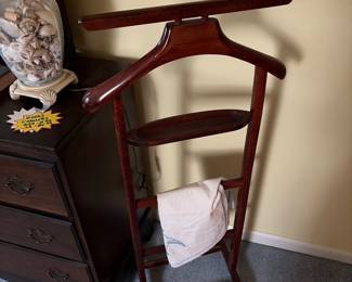 Men’s valet stand 