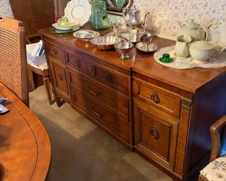 Thomasville buffet/sideboard great condition
