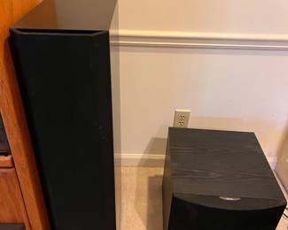 Boston speaker (2 of 2) and sub with amp